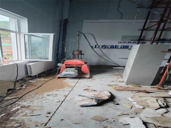 凌河地基基础下沉墙体裂缝加固注浆顶升施工